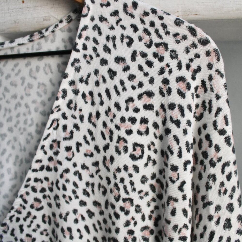 Heavenly by Victoria's Secret White Leopard Print Long Sleeve Crop Top Size XL - Picture 6 of 8